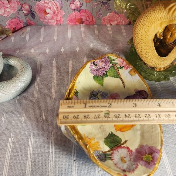 DECOUPAGE CLAM SHELL DECOUPAGE FLOWERS TRINKET DISH - Picture 6 of 7